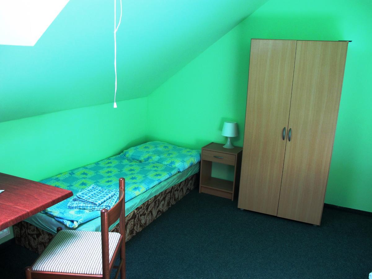 Hotel U Lisky Hostka  المظهر الخارجي الصورة